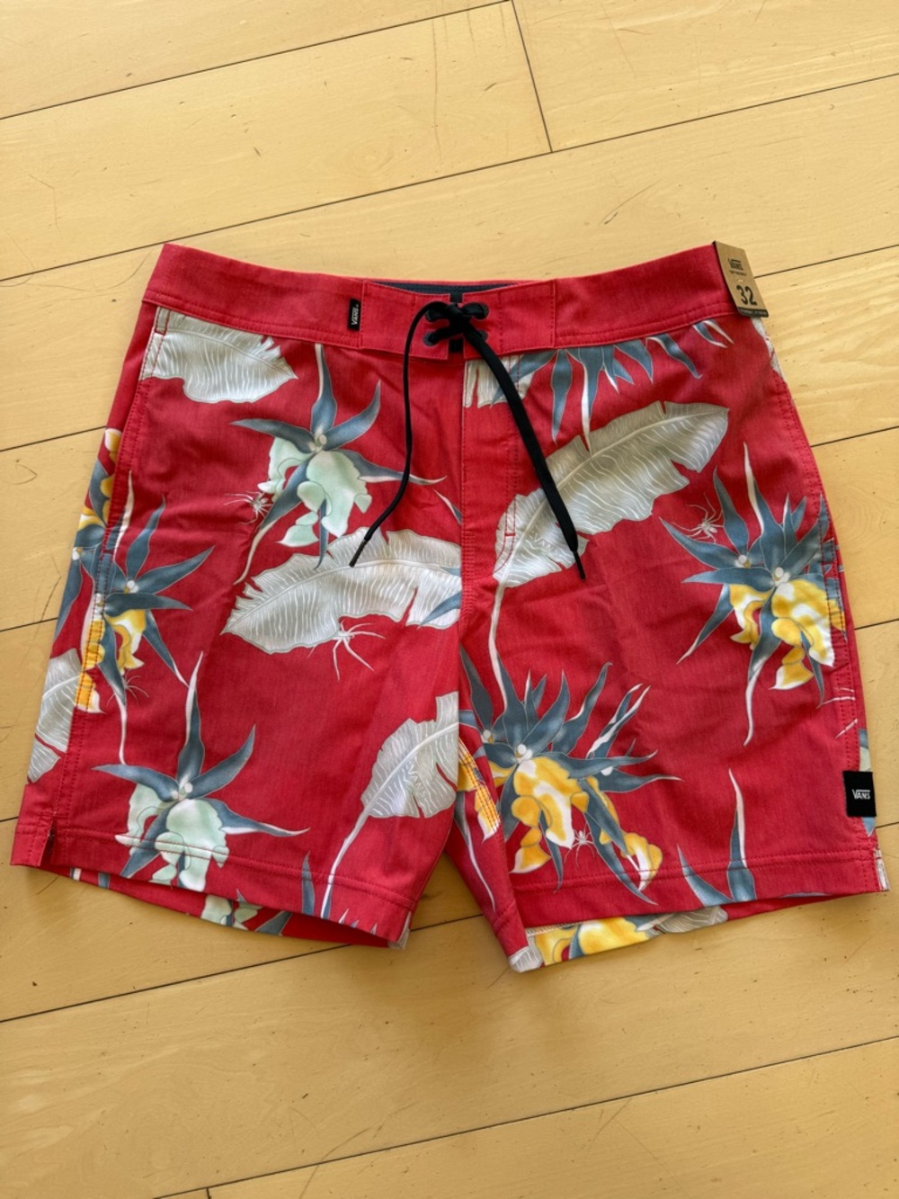 Vans Red Tropical Floral Boardshorts. Never worn, Mens size 32, 17” outseam.